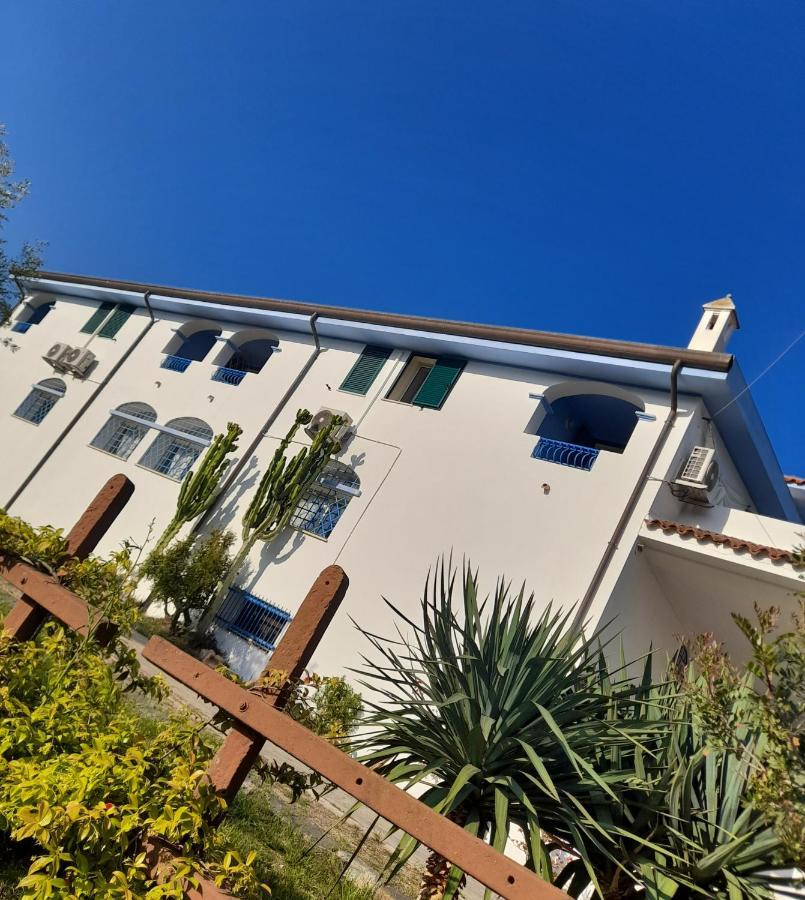 Agriturismo Palas De Serra Country Resort Onifai المظهر الخارجي الصورة
